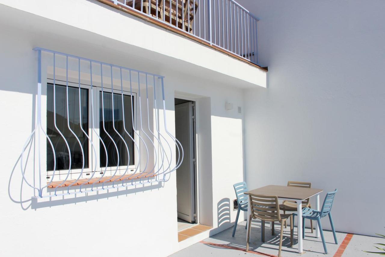 Villa La Costa - 3 Apartamentos Turisticos 罗萨斯 外观 照片