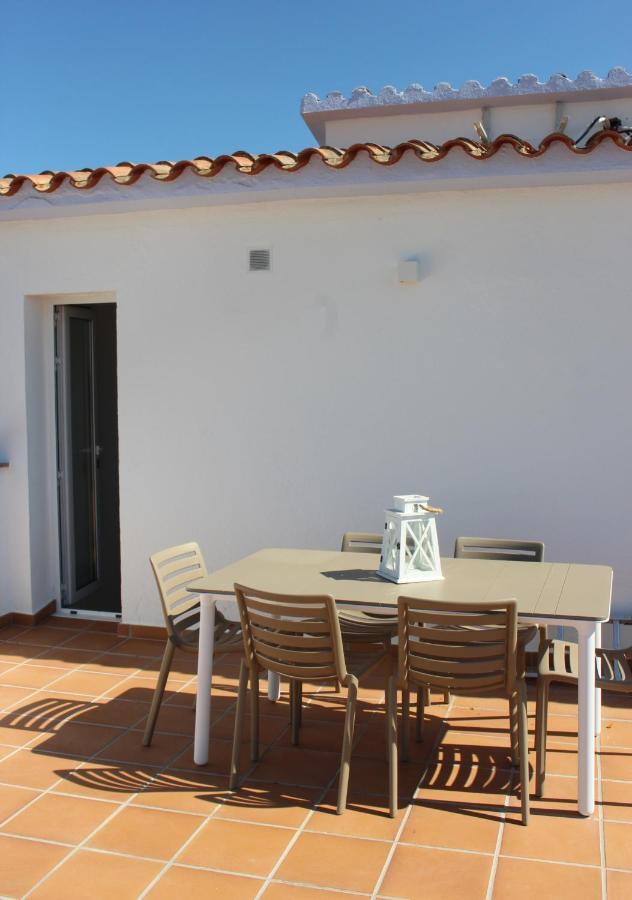 Villa La Costa - 3 Apartamentos Turisticos 罗萨斯 外观 照片